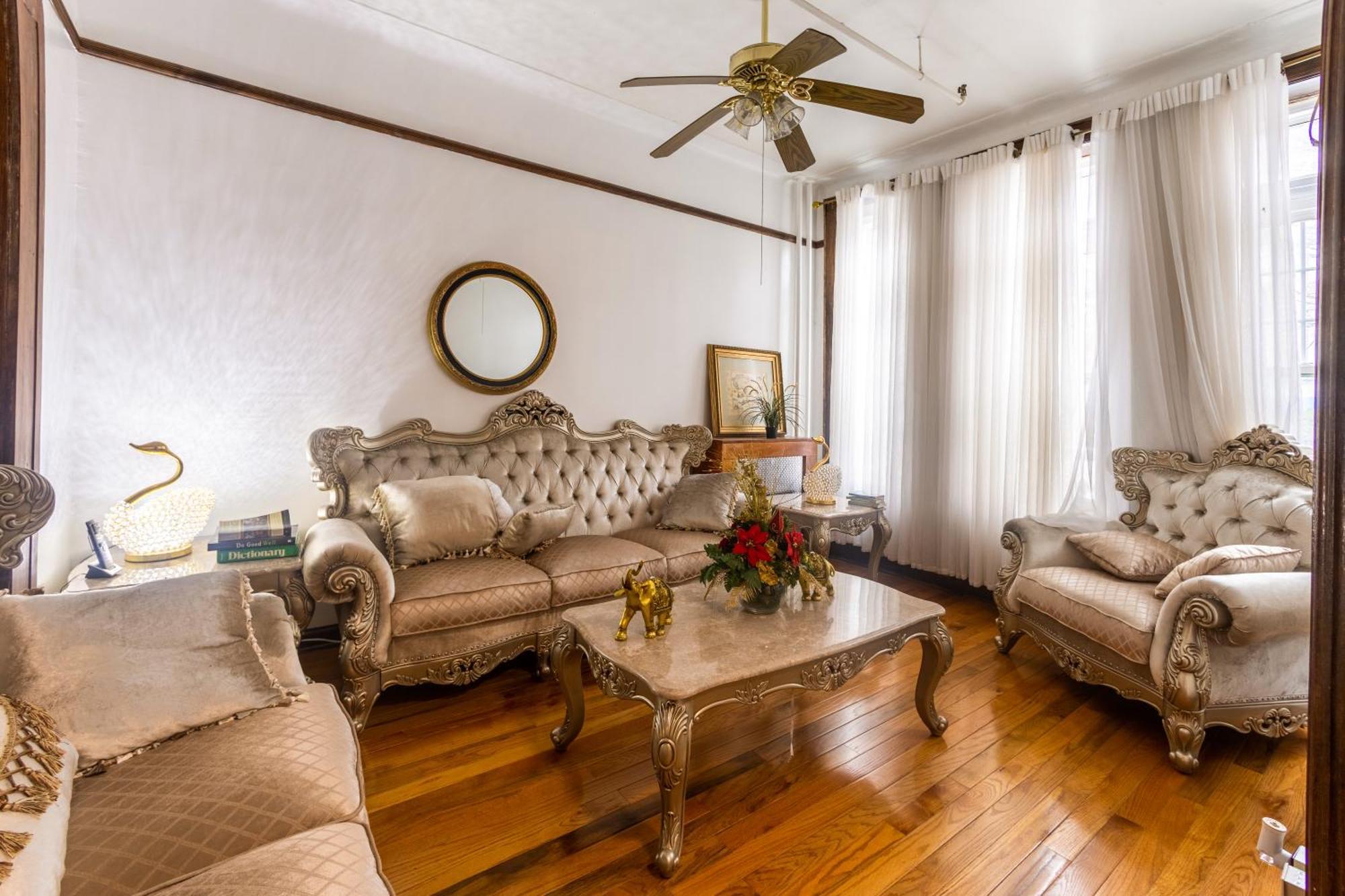 Klo Guest House Ню Йорк Екстериор снимка
