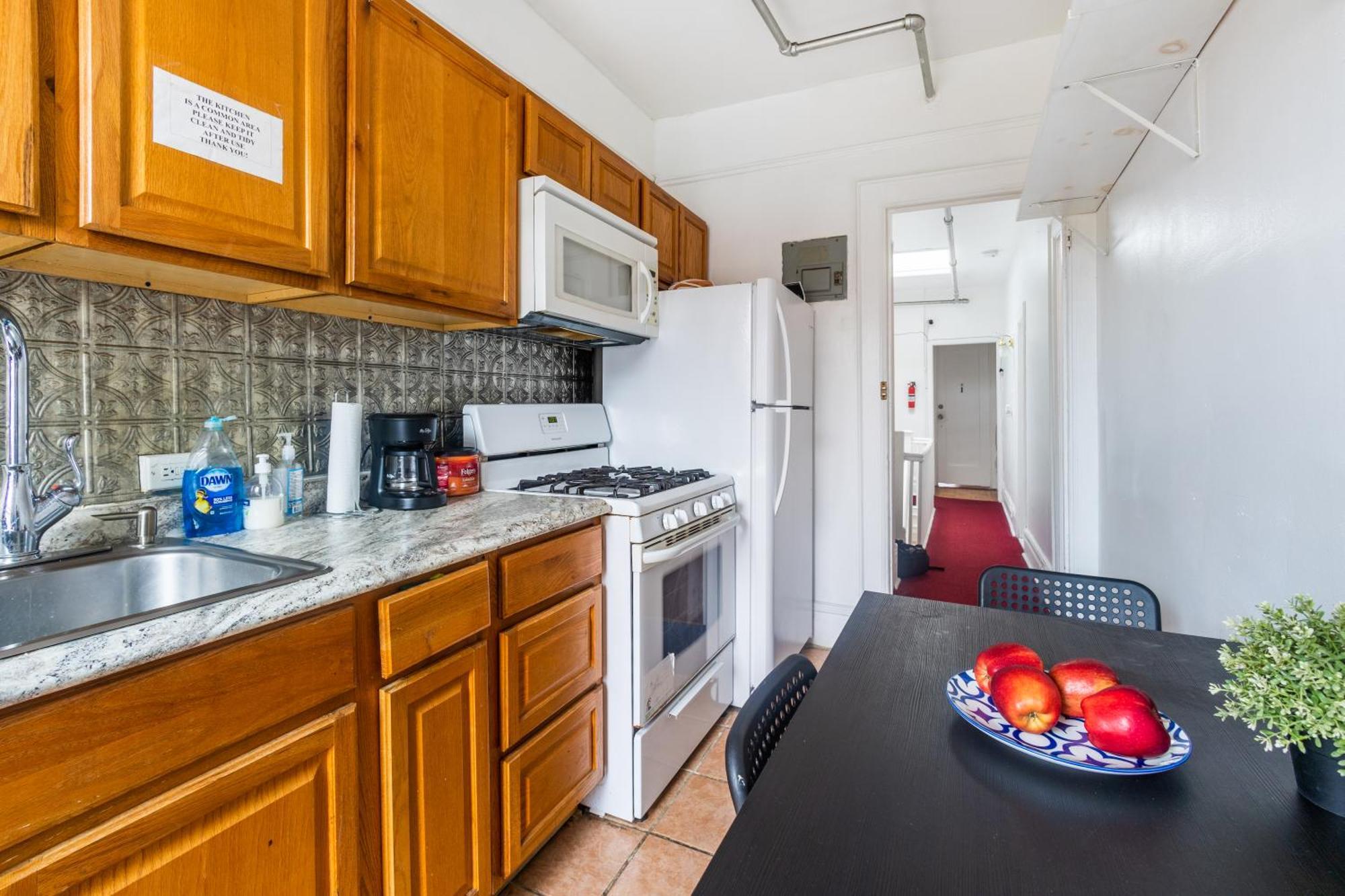 Klo Guest House Ню Йорк Екстериор снимка
