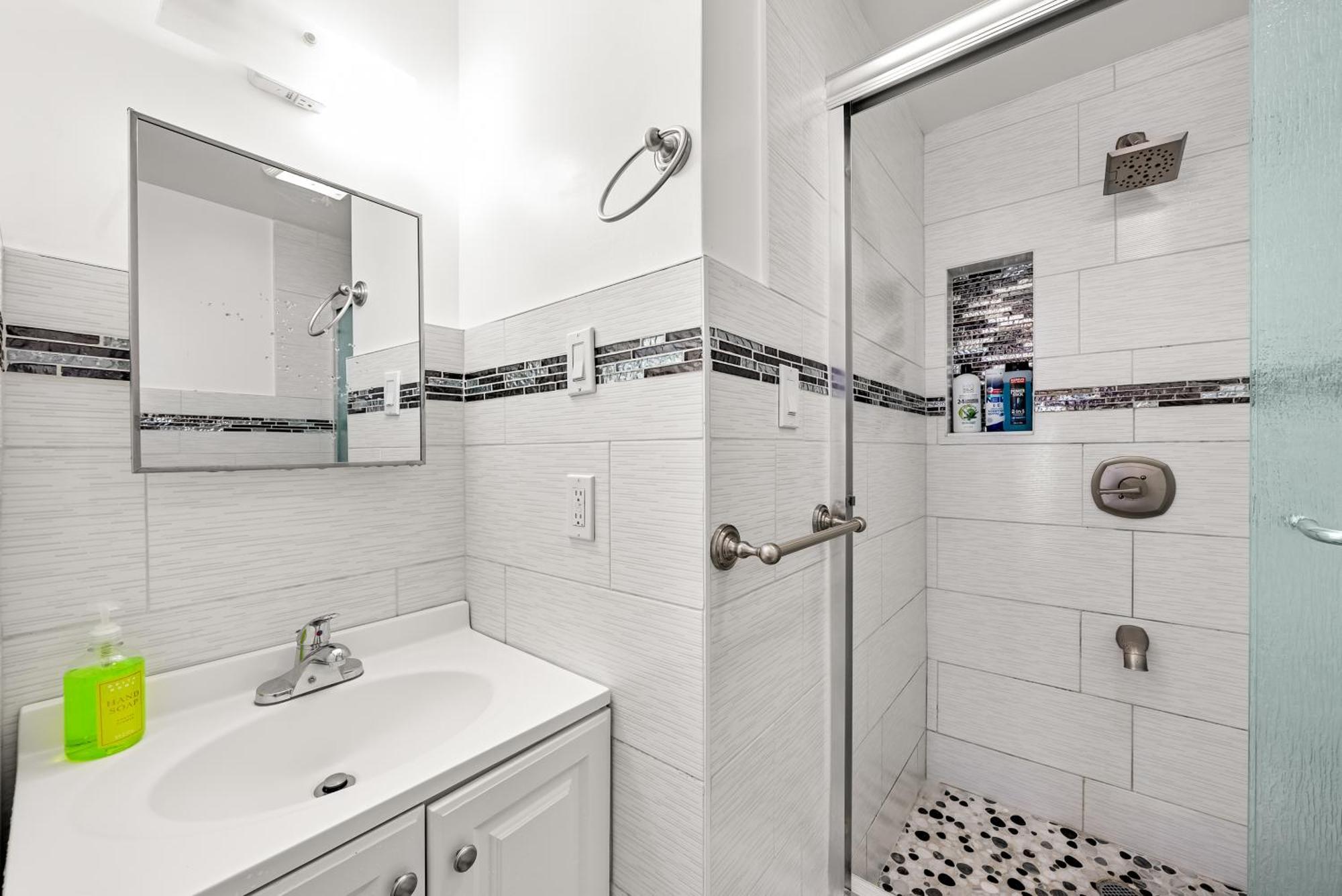Klo Guest House Ню Йорк Екстериор снимка