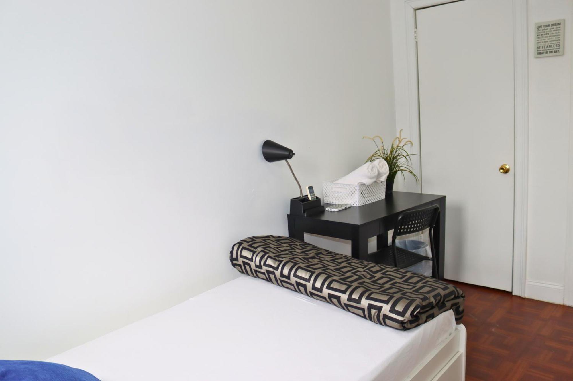 Klo Guest House Ню Йорк Екстериор снимка