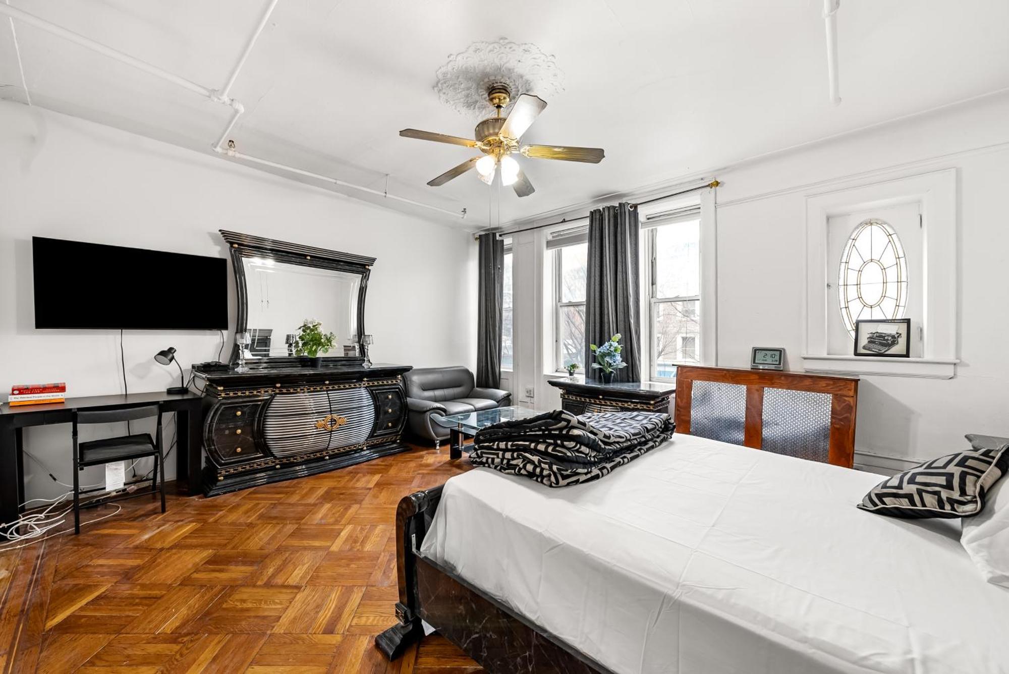 Klo Guest House Ню Йорк Екстериор снимка